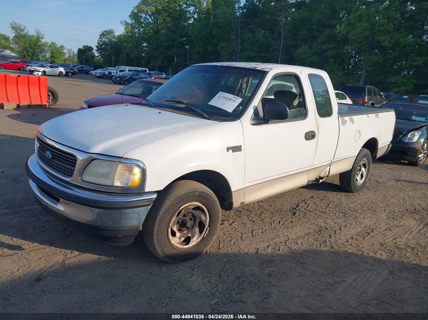 1998 Ford F-150 Standard/Xl/Xlt 1FTZX172XWKB66331 photo 1
