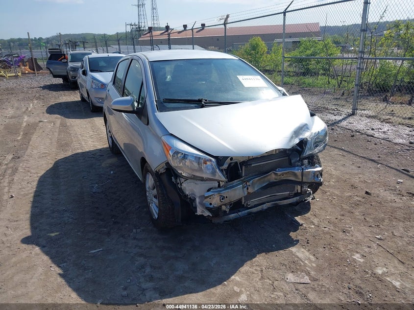 2013 Toyota Yaris Le