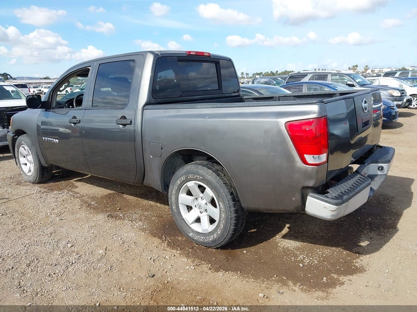 2005 Nissan Titan Xe