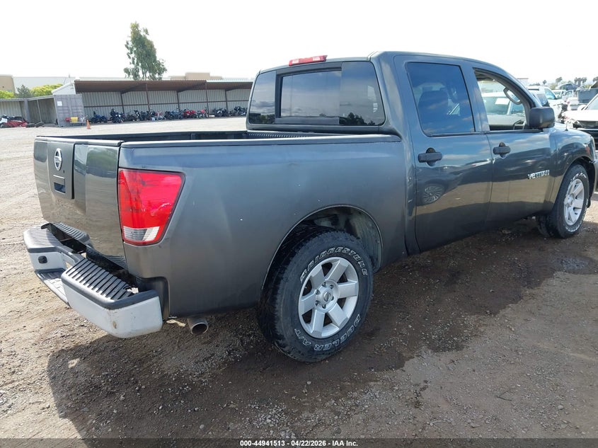2005 Nissan Titan Xe