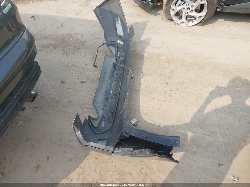 VIN 1FMCU0GD1KUC02041 2019 FORD ESCAPE SE