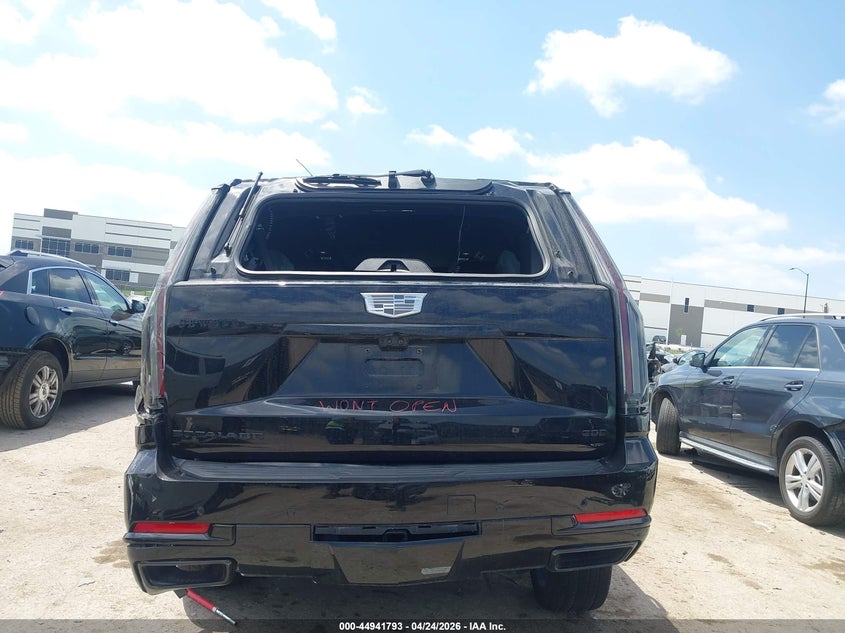 CADILLAC ESCALADE - zdjęcie 16