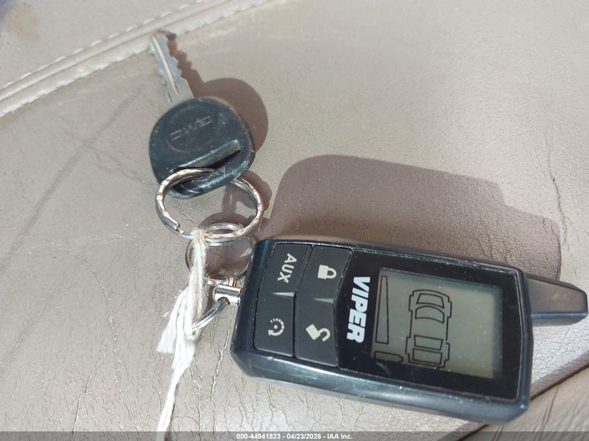 2001 GMC Yukon Denali VIN: 1GKEK63U31J141274 Lot: 44941823