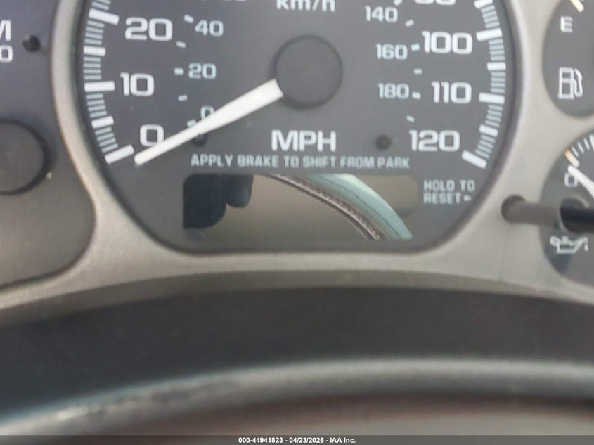 2001 GMC Yukon Denali VIN: 1GKEK63U31J141274 Lot: 44941823