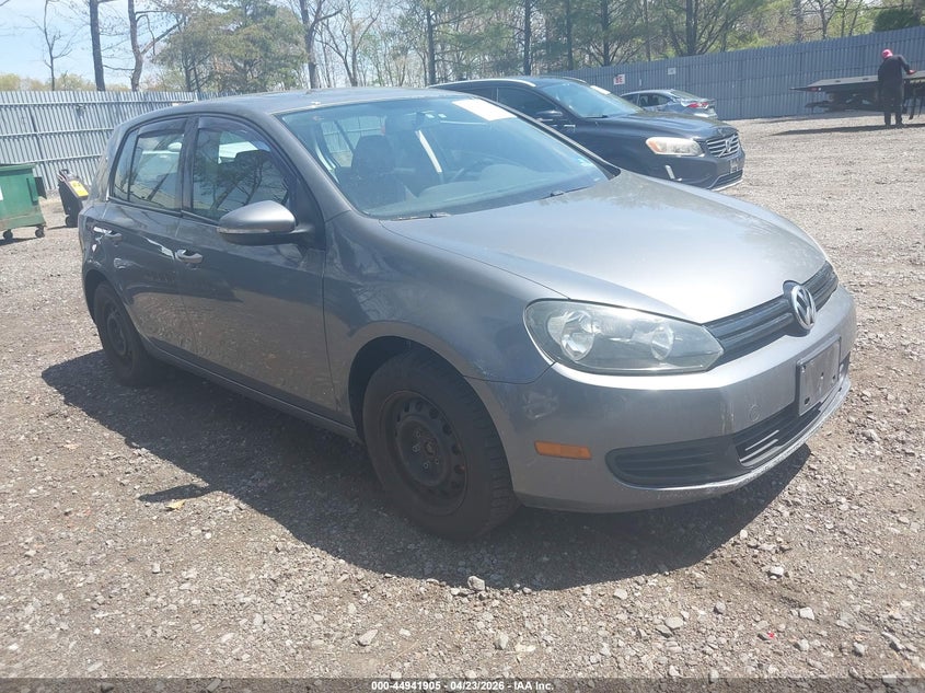 2010 VOLKSWAGEN GOLF 4-DOOR