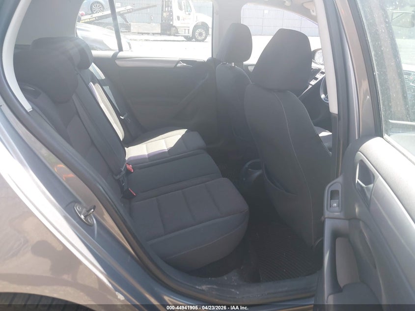 2010 Volkswagen Golf 4-Door VIN: WVWDB7AJXAW216948 Lot: 44941905