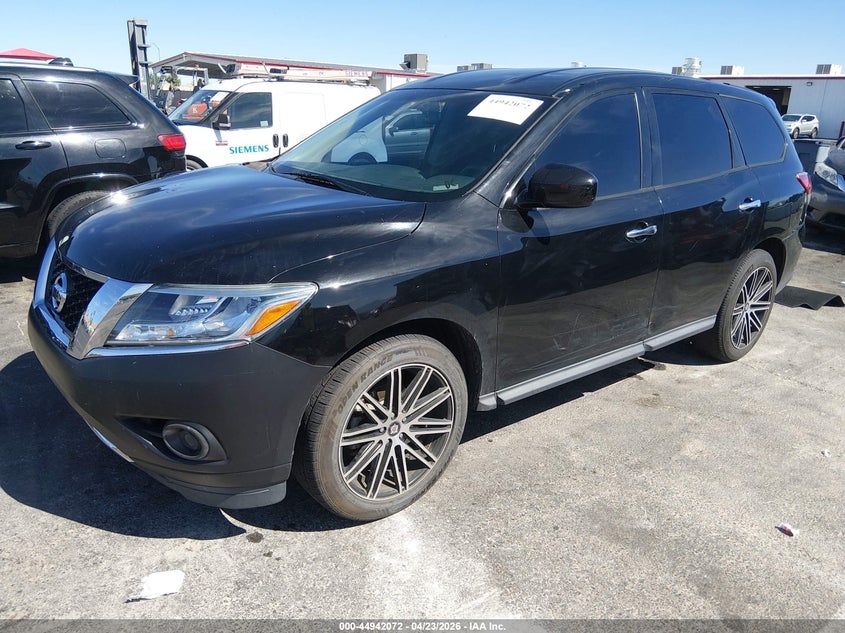 2014 Nissan Pathfinder S 5N1AR2MN3EC618216 photo 1