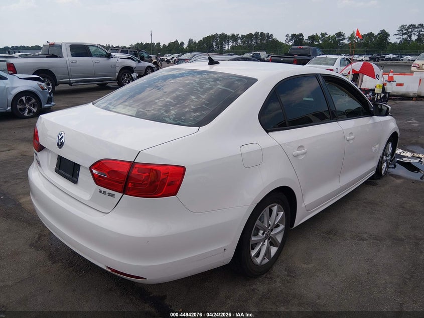 2012 VOLKSWAGEN JETTA auction photo 4