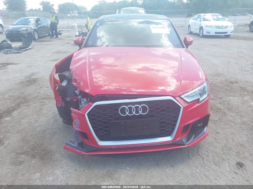 2019 Audi A3 40 Titanium Premium VIN: WAUAUGFF8KA097097 Lot: 44942080