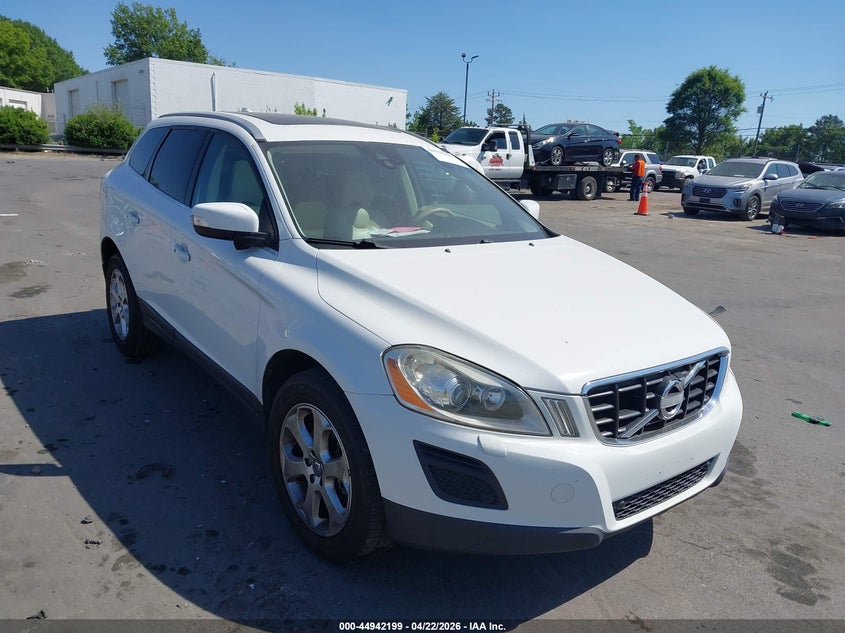 2013 Volvo Xc60 3.2/3.2 Platinum/3.2 Premier/3.2 Premier Plus