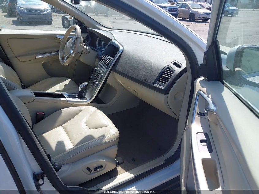 2013 Volvo Xc60 3.2/3.2 Platinum/3.2 Premier/3.2 Premier Plus