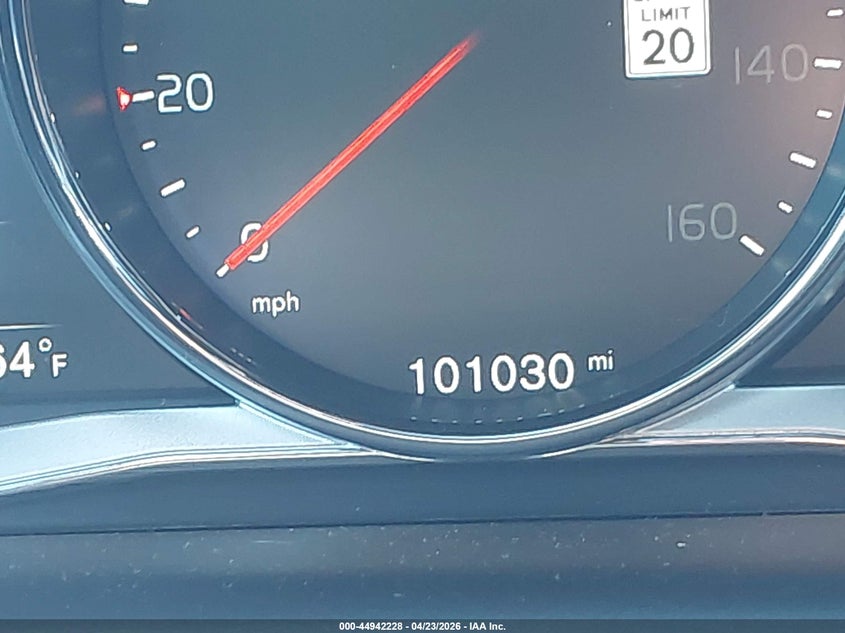 2017 Volvo Xc60 T6 R-Design VIN: YV449MRS2H2035185 Lot: 44942228