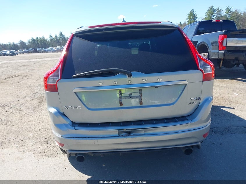 2017 Volvo Xc60 T6 R-Design VIN: YV449MRS2H2035185 Lot: 44942228