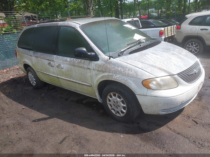 2002 Chrysler Town & Country Lx