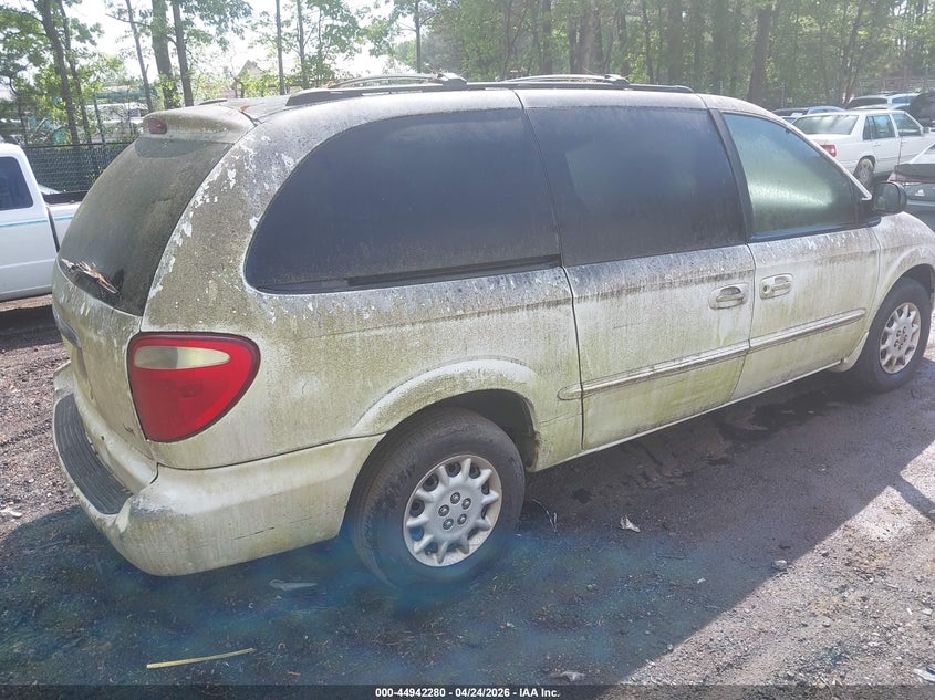 2002 Chrysler Town & Country Lx