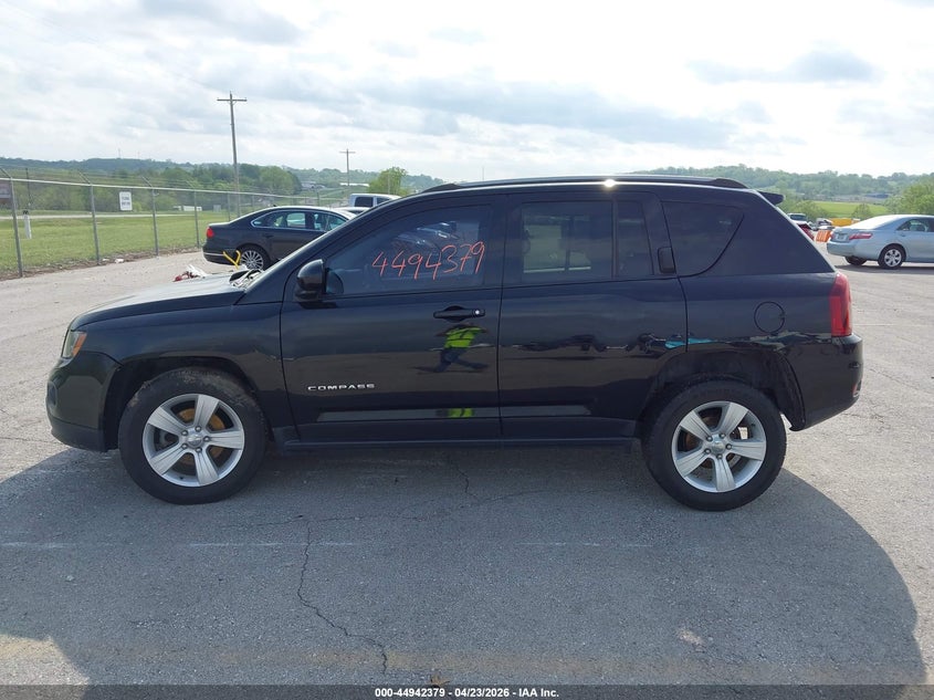2016 Jeep Compass Latitude VIN: 1C4NJDEB8GD723084 Lot: 44942379
