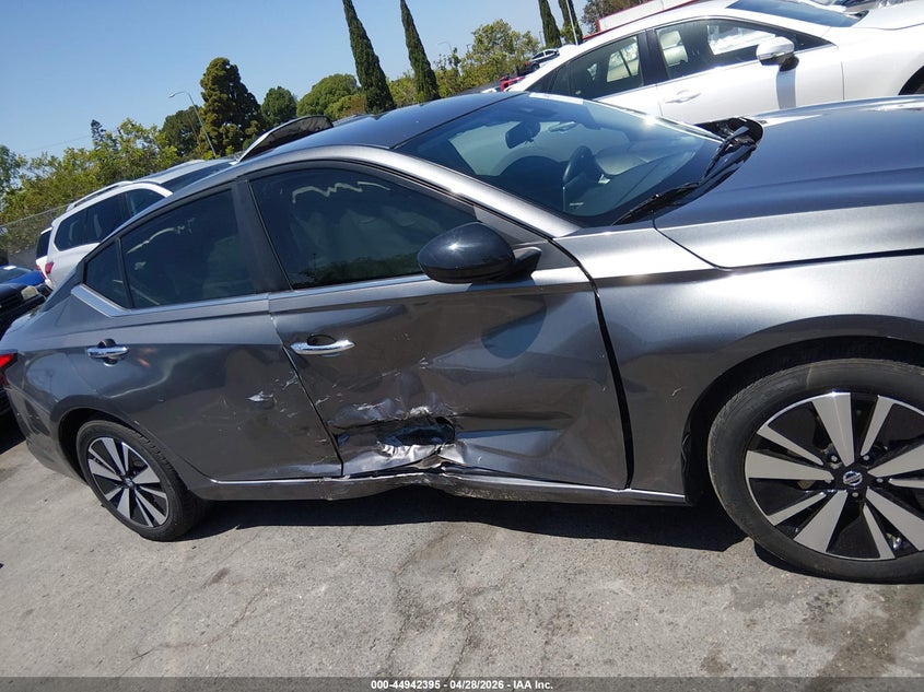 VIN 1N4BL4DV9MN343207 2021 NISSAN ALTIMA SV FWD