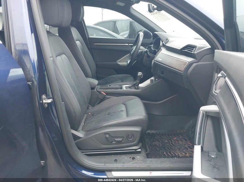 2021 AUDI Q3 PREMIUM PLUS 45 TFSI S LINE QUATTRO TIPTRONIC — Фото 5