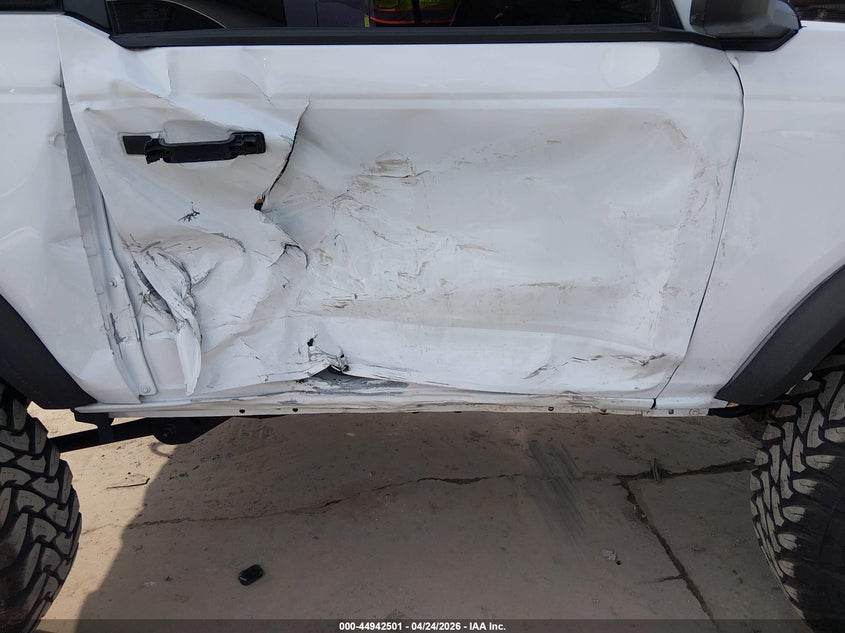 2022 FORD BRONCO auction photo 6