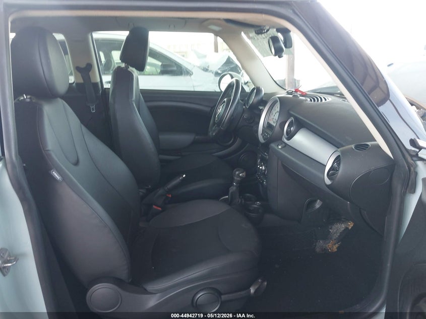 2011 Mini Cooper 1.6 blue Lot 111044942719 Vin WMWSU3C57BT253076