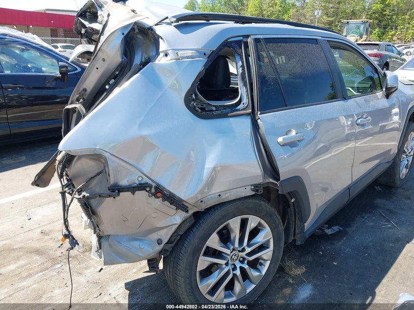 2022 TOYOTA RAV4 auction photo 6