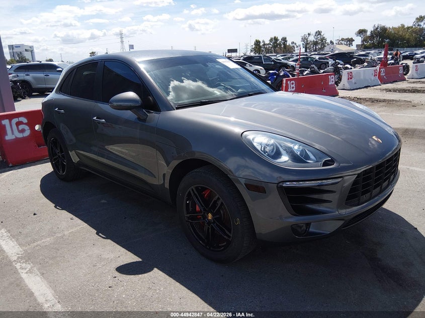 2015 PORSCHE MACAN S