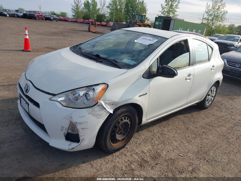 2014 Toyota Prius C One JTDKDTB32E1071773 photo 1