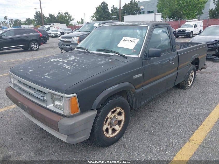 1988 MAZDA B2200 auction photo 2