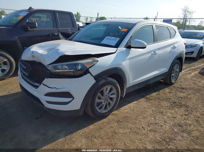 2017 Hyundai Tucson Se KM8J23A42HU400630 photo 1
