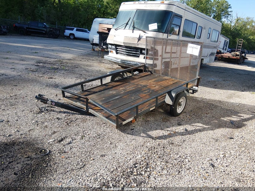 4YMUL0813AT040902 2010 Trailer Trailer photo 1