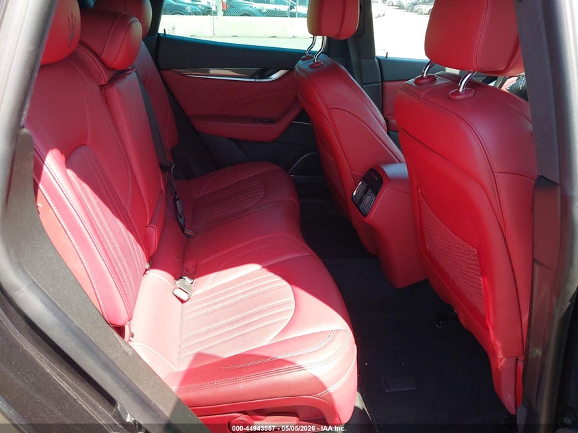 2022 Maserati Levante Gt VIN: ZN661XUA0NX396365 Lot: 44943557