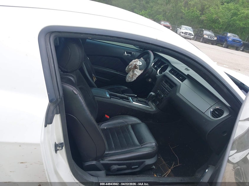 2013 Ford Mustang V6 Premium