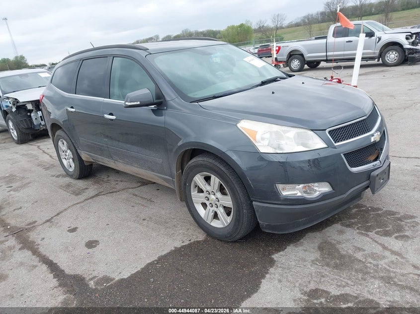 2010 CHEVROLET TRAVERSE LT