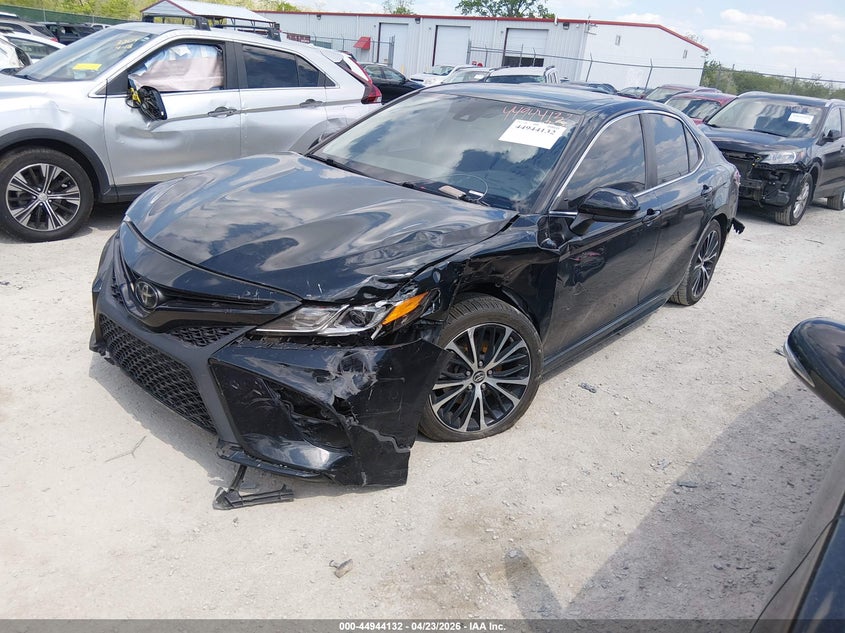 2019 Toyota Camry Se 4T1B11HK6KU842835 photo 1