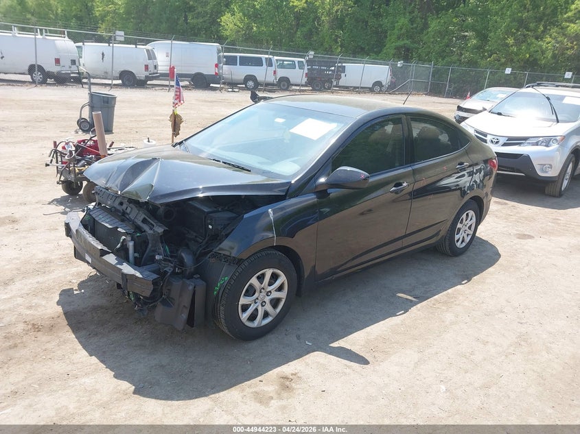 2014 HYUNDAI ACCENT auction photo 2