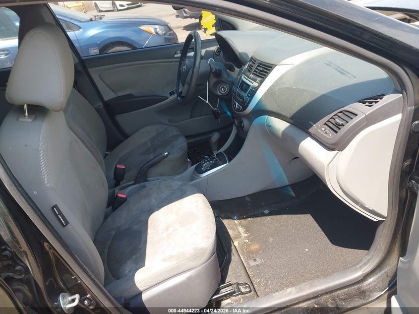 2014 HYUNDAI ACCENT auction photo 5