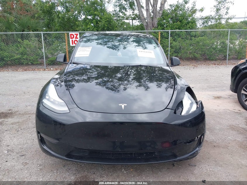 2021 Tesla Model Y Long Range Dual Motor All-Wheel Drive VIN: 5YJYGDEE1MF209216 Lot: 44944426