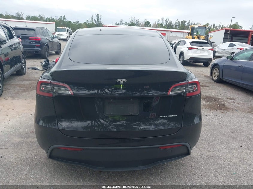 2021 Tesla Model Y Long Range Dual Motor All-Wheel Drive VIN: 5YJYGDEE1MF209216 Lot: 44944426