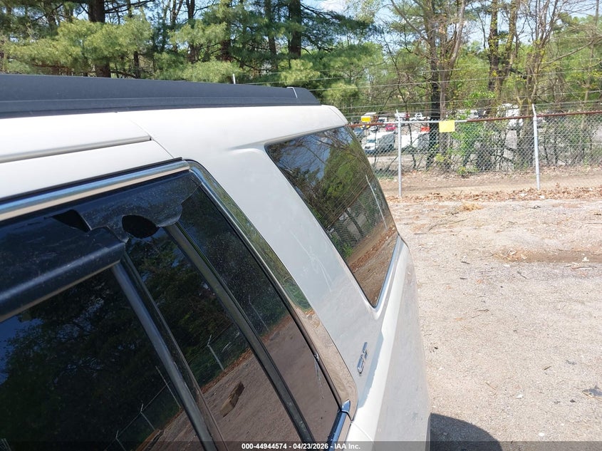 2015 GMC Yukon Slt VIN: 1GKS2BKC8FR125746 Lot: 44944574