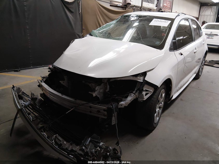 2025 Toyota Corolla Le 5YFB4MDE8SP307368 photo 1