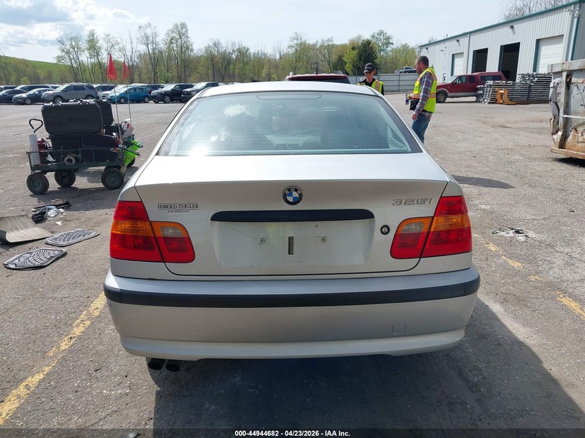 2002 BMW 325I VIN: WBAEV334X2KL66656 Lot: 44944682