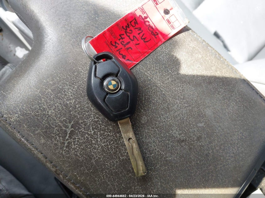 2002 BMW 325I VIN: WBAEV334X2KL66656 Lot: 44944682