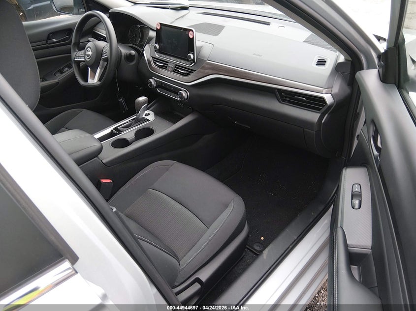 2026 Nissan Altima Sv Fwd