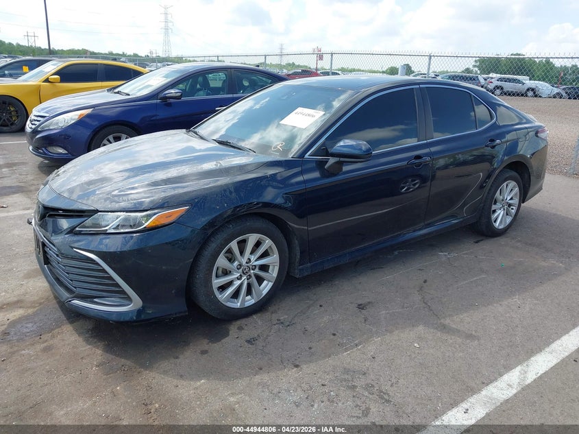 2021 Toyota Camry Le