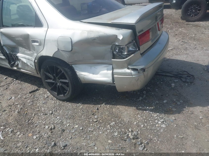 2000 TOYOTA CAMRY SEDAN 3.0L V-6 DOHC, 194HP