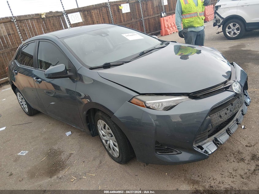 TOYOTA COROLLA 2017. Lot# 44944953. VIN 5YFBURHE5HP573852. Photo 1
