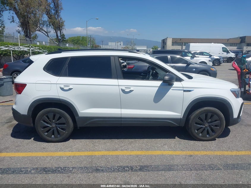 2022 VOLKSWAGEN TAOS 1.5T S — Фото 13