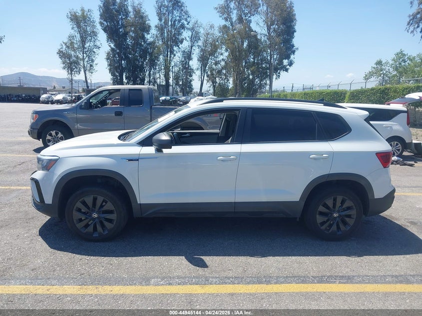 2022 VOLKSWAGEN TAOS 1.5T S — Фото 14