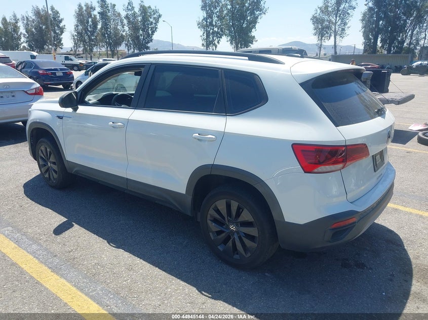 2022 VOLKSWAGEN TAOS 1.5T S — Фото 3