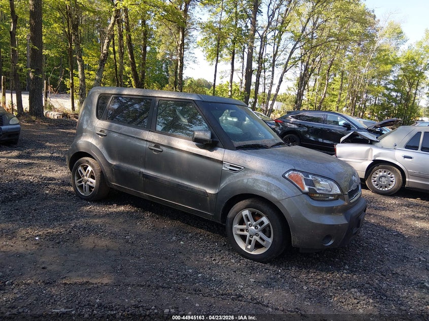 2011 Kia Soul +